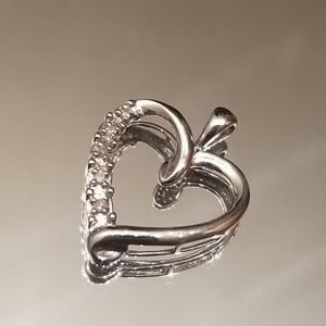 Diamond Heart Pendant - 10kt white gold.